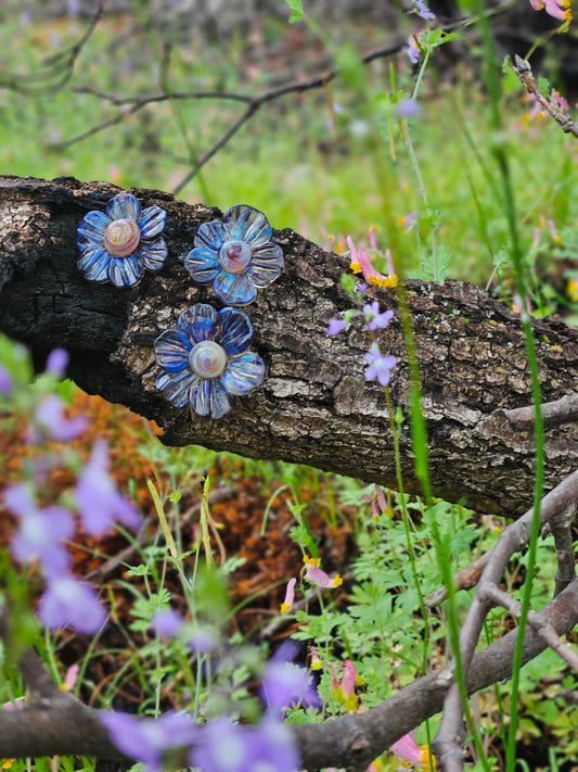 Ripple Petal Flower Pin